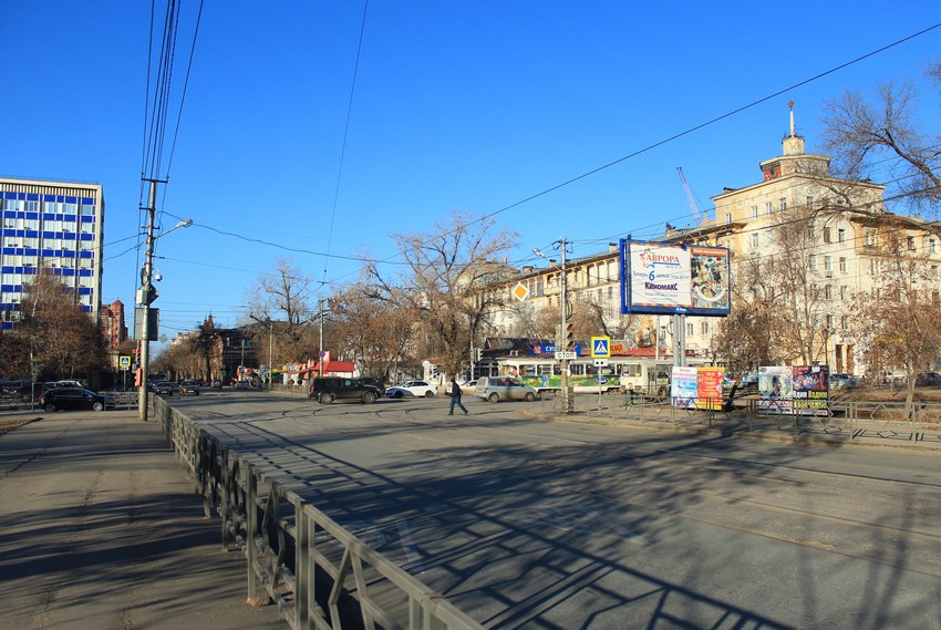 Самара. Церковь Илии Пророка на Ильинской площади. общий вид в ландшафте, Общий вид места церкви - перекрестка улиц Красноармейской и Арцыбушевской