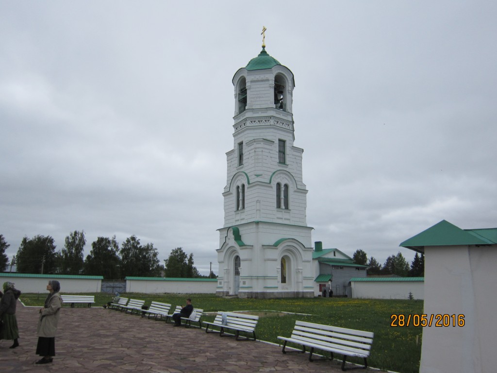 Старая Слобода. Александро-Свирский монастырь. Колокольня. фасады