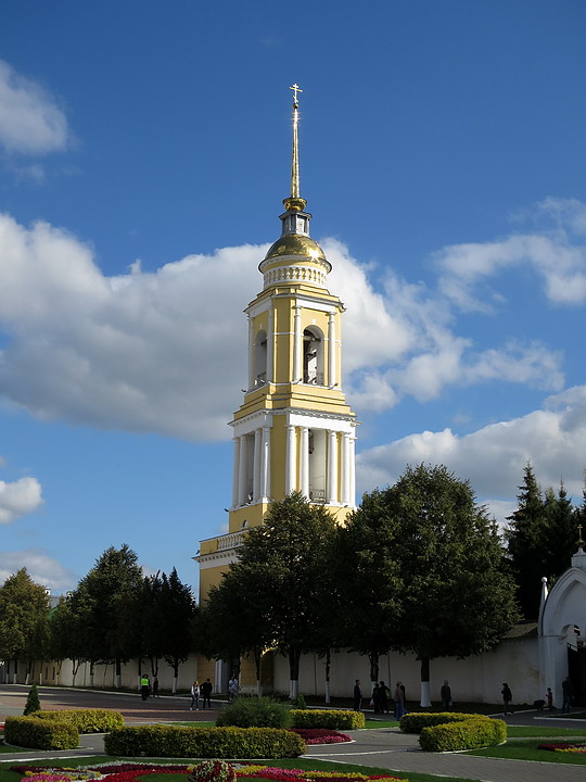 Коломна. Ново-Голутвин Троицкий монастырь. Колокольня. фасады