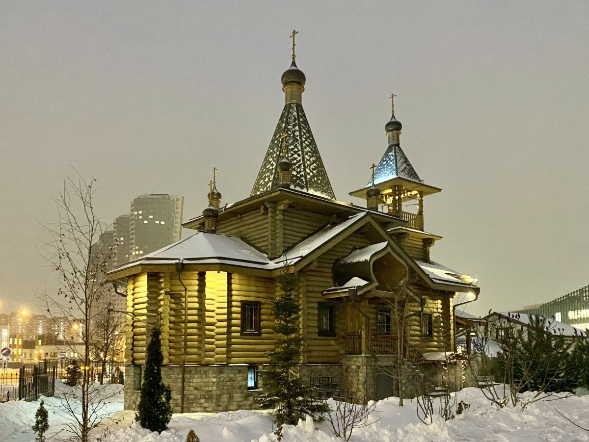 Аэропорт. Церковь Гавриила Архангела на Ходынском Поле. художественные фотографии, Вечером