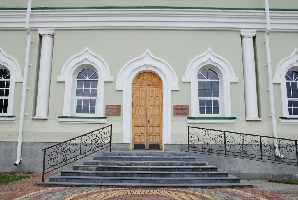 Мучкапский. Церковь Александра Невского. архитектурные детали, Вход с северной стороны.