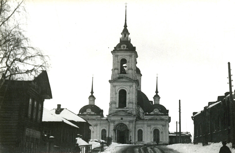 Вятка (Киров). Церковь Всех Святых. архивная фотография, Вид с запада, 1910-1920 годы. Фото с сайта: http://arch-heritage.livejournal.com/2046729.html