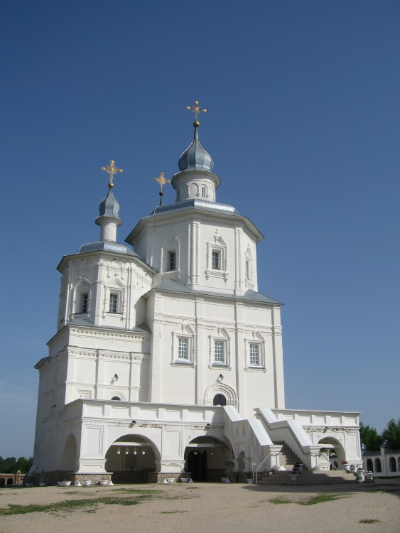 Путивль. Рождества Пресвятой Богородицы Молчанский женский монастырь. Собор Рождества Пресвятой Богородицы. фасады