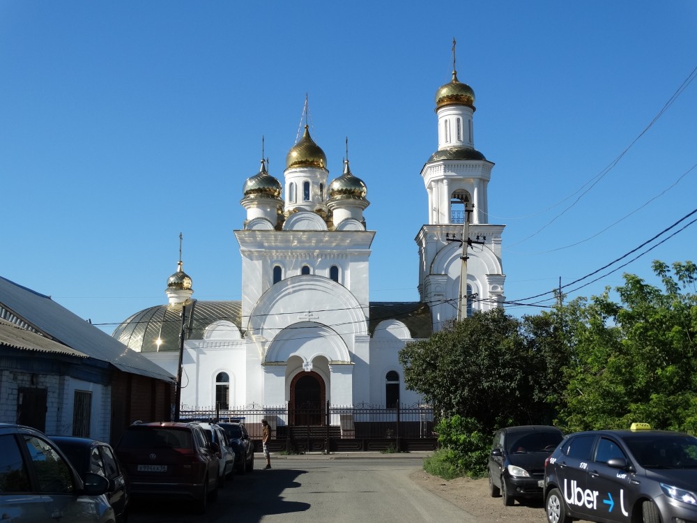 Оренбург. Церковь Казанской иконы Божией Матери в Бёрдах (новая). фасады