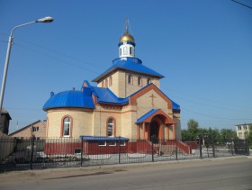 Оренбург. Церковь Казанской иконы Божией Матери в Бёрдах (новая)