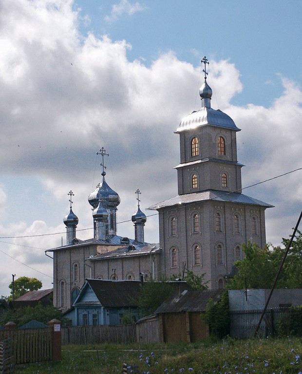 Лениногорск. Церковь Троицы Живоначальной. фасады