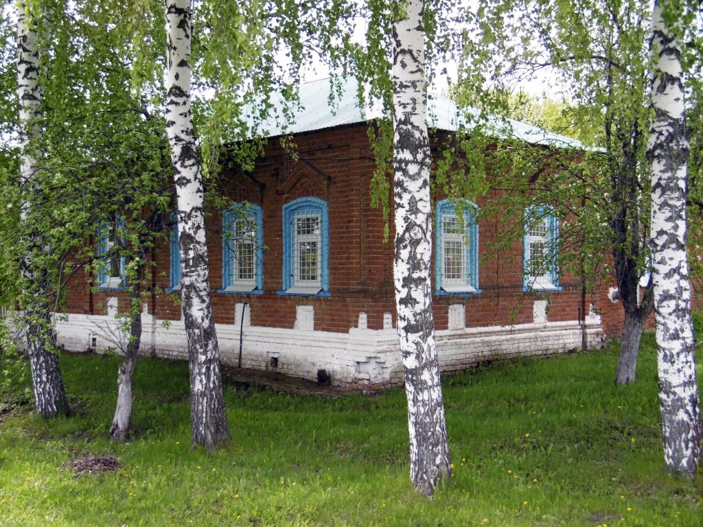 Молитвенный дом Успения Пресвятой Богородицы, Селенгуши (Нурлатский район, Республика Татарстан). фасады, Вид молитвенного дома со стороны ул.Гагарина