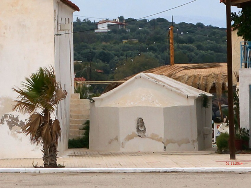 Часовня Георгия Победоносца, Агиос Георгиос (Аттика (Ἀττική), Греция). общий вид в ландшафте
