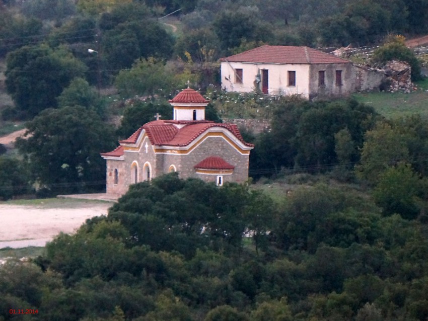 Церковь Нектария Афонского, Димосия (Пелопоннес (Πελοπόννησος), Греция). общий вид в ландшафте
