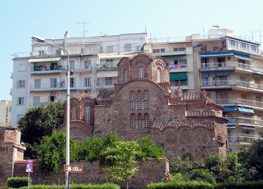 Салоники (Θεσσαλονίκη). Церковь Пантелеимона Целителя. фасады