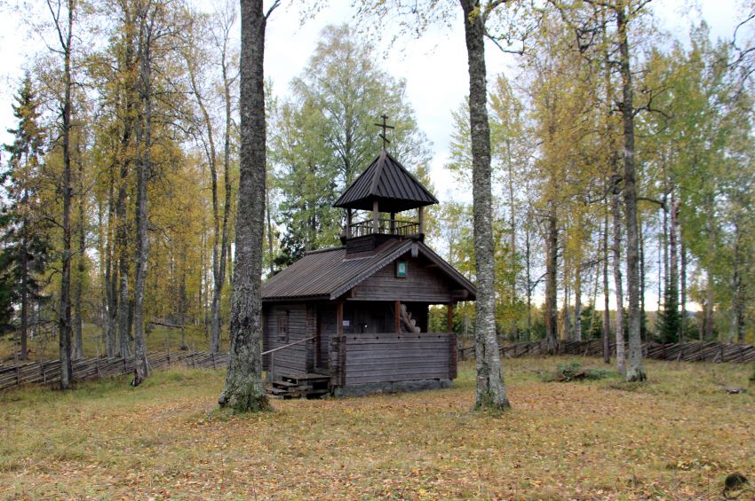 Часовня Спаса Нерукотворного Образа, Хейняваара (Северная Карелия, Финляндия). общий вид в ландшафте