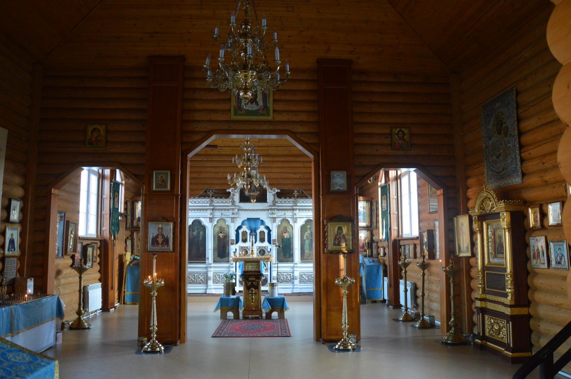 Церковь Покрова Пресвятой Богородицы (временная), Курск (Курск, город, Курская область). интерьер и убранство