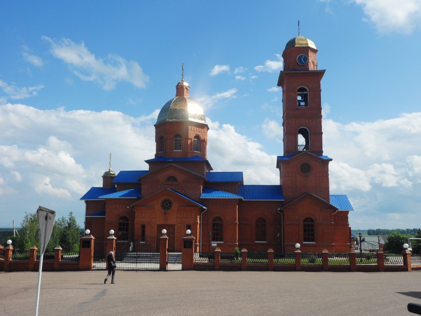Церковь Михаила Архангела, Рощинский (Стерлитамакский район, Республика Башкортостан). фасады