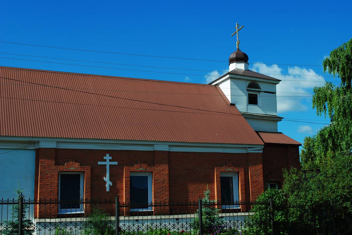 Церковь Покрова Пресвятой Богородицы, Красноусольский (Гафурийский район, Республика Башкортостан). общий вид в ландшафте