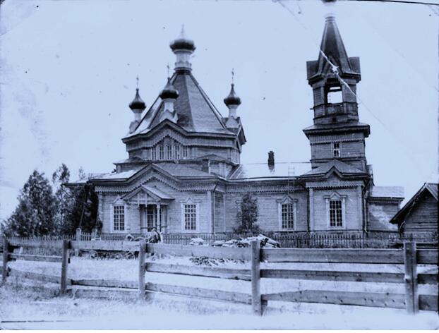 Соболи. Церковь Серафима Саровского. архивная фотография, Храм до 1976.