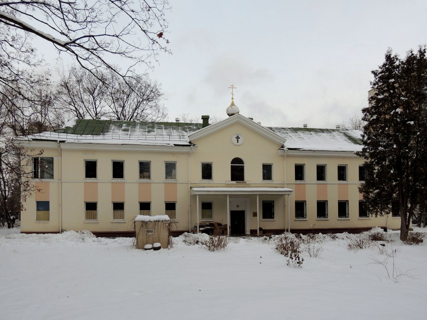 Домовая церковь Иоанна Кронштадского при Православном культурно-просветительском центре, Люблино (Юго-Восточный административный округ (ЮВАО), г. Москва). фасады