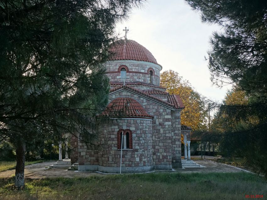 Церковь Троицы Живоначальной, Камари (Пелопоннес (Πελοπόννησος), Греция). фасады