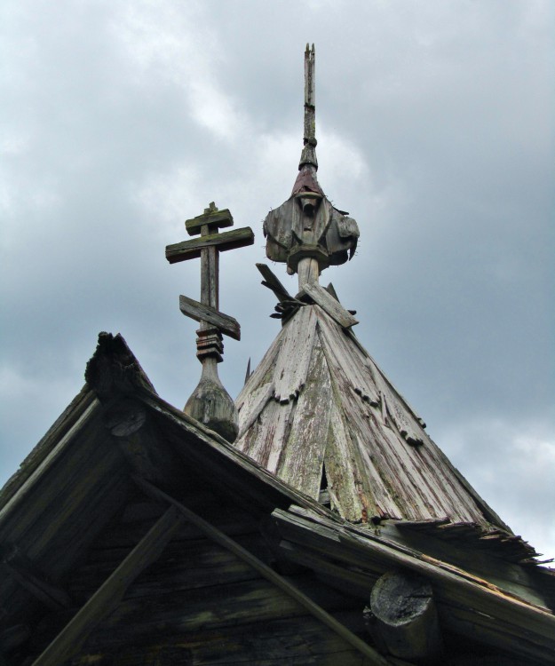 Неизвестная часовня, Яблонь-Горка, урочище (Плесецкий район, Архангельская область). архитектурные детали, венчания, вид с юго-запада