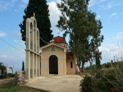 Палеа-Лутра. Варвары великомученицы, церковь