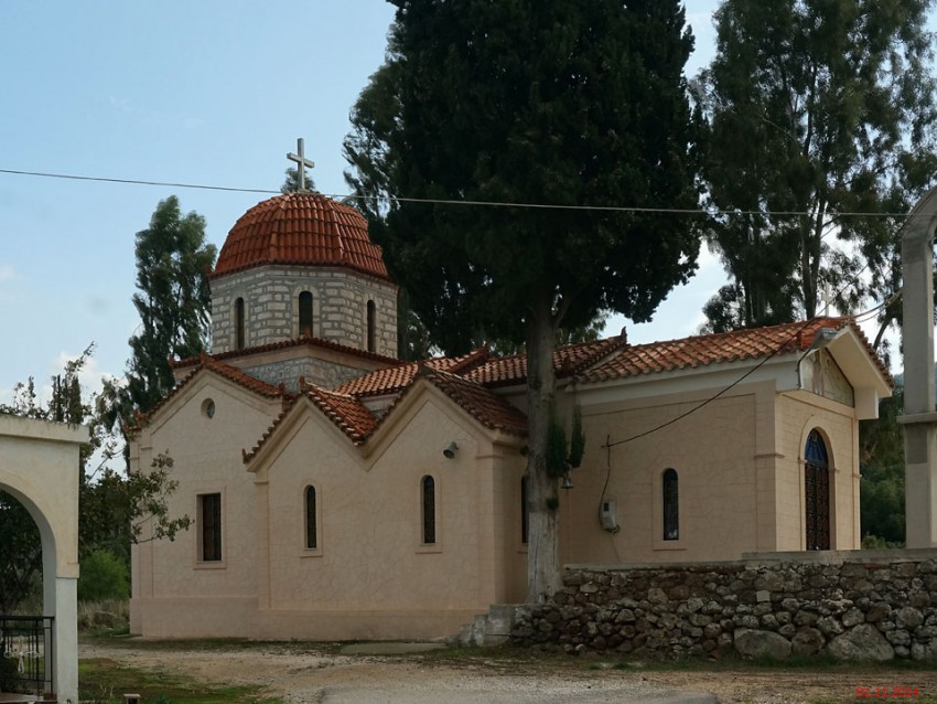 Церковь Варвары великомученицы, Палеа-Лутра (Аттика (Ἀττική), Греция). фасады