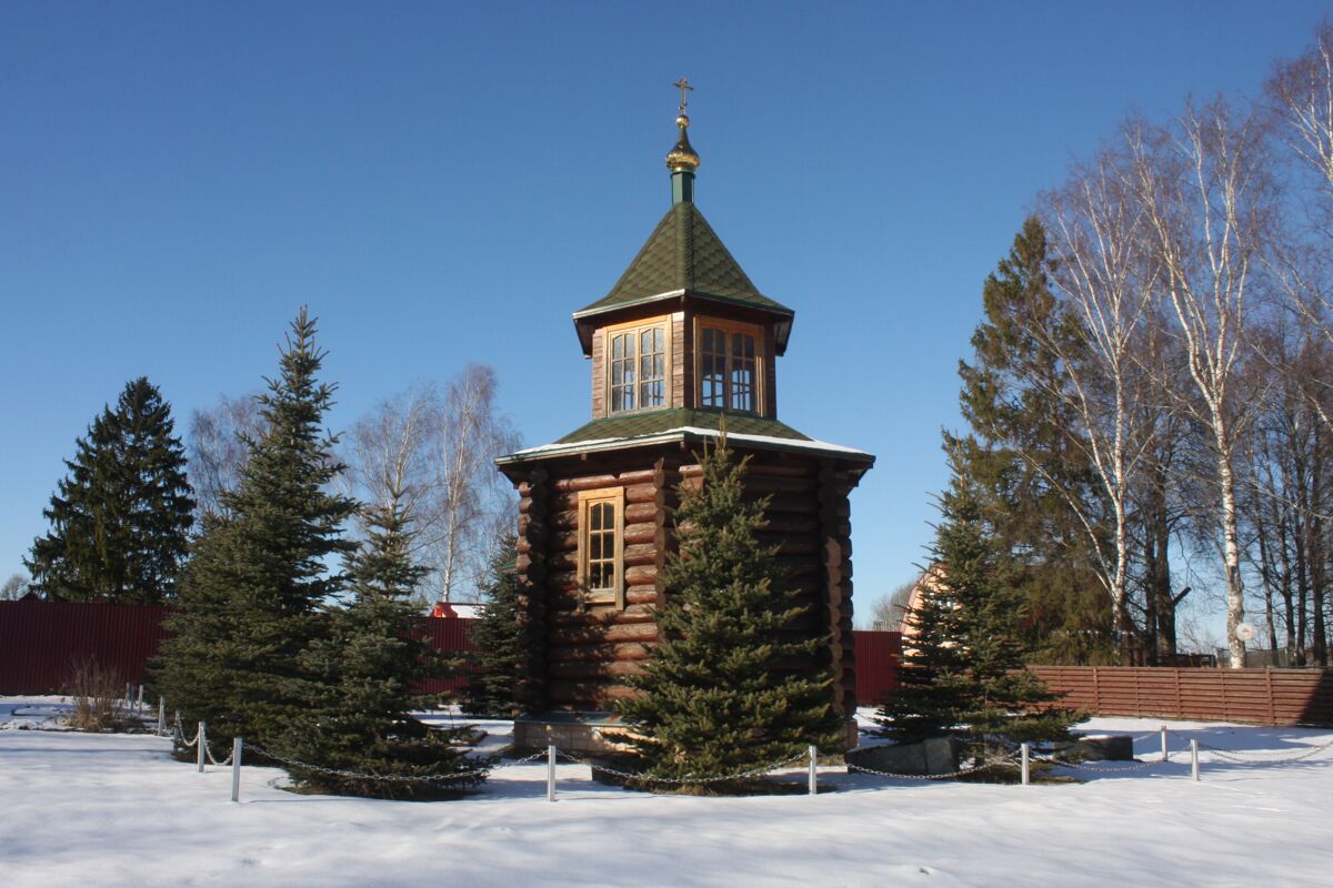 Часовня Троицы Живоначальной, Хранёво (Лотошинский городской округ, Московская область). фасады