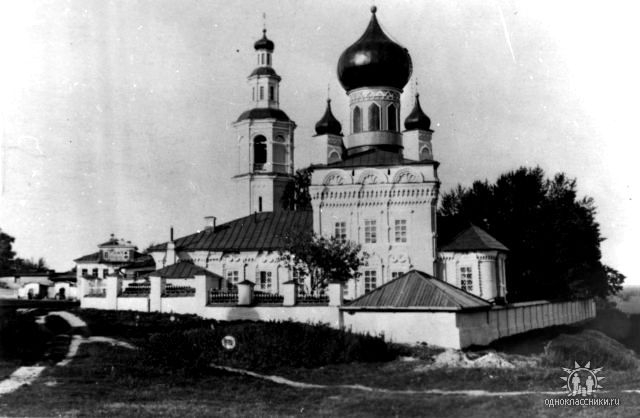 Церковь Сретения Господня, Слободской (Слободской район, Кировская область). архивная фотография, http://tornado-84.livejournal.com/180625.html