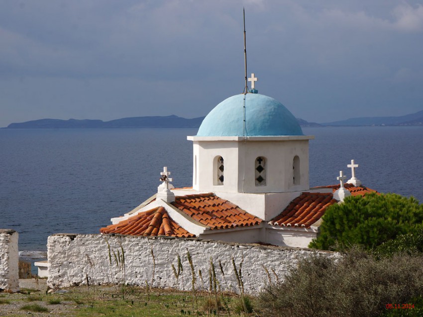 Церковь Параскевы Пятницы, Палеокастро (Пелопоннес (Πελοπόννησος), Греция). фасады