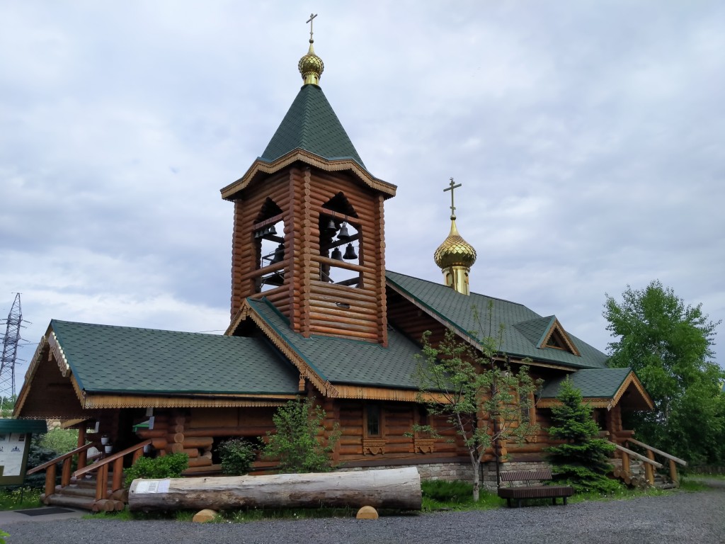 Церковь Саввы Освященного в Люблине, Люблино (Юго-Восточный административный округ (ЮВАО), г. Москва). фасады