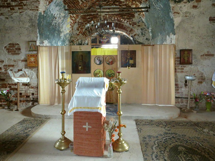 Церковь Димитрия Ростовского, Спасс-Косицы (Наро-Фоминский городской округ, Московская область). интерьер и убранство, Интерьер церкви Димтрия Ростовского в колокольне