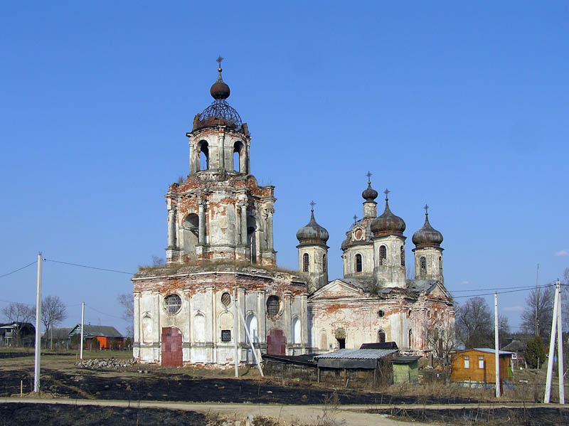 Спасс-Косицы. Храмовый комплекс. Церкви Спаса Преображения и Димитрия Ростовского. фасады