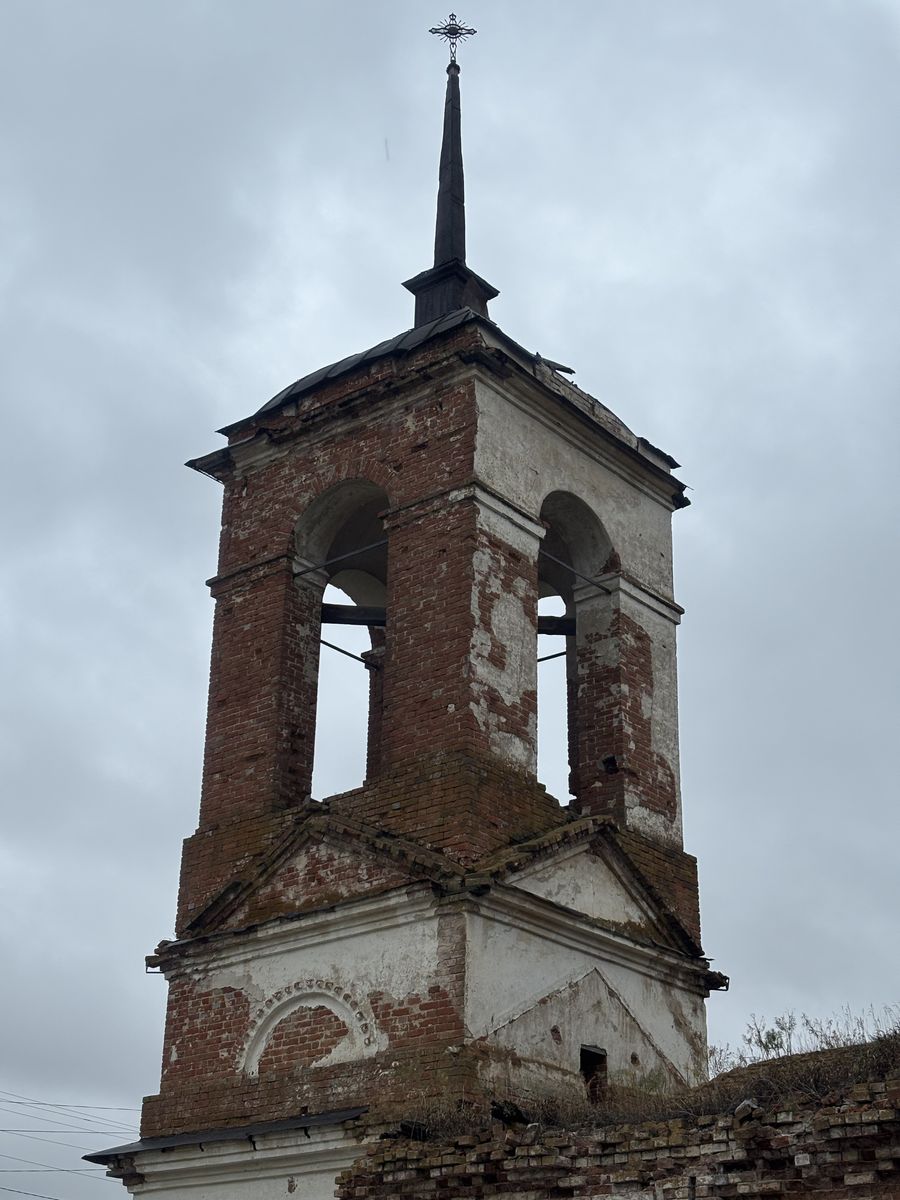 Церковь Димитрия Солунского, Меловатка (Жирновский район, Волгоградская область). архитектурные детали, Колокольня.