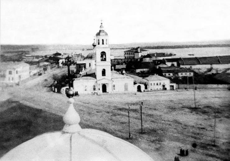 Собор Казанской иконы Божией Матери на старой Хлебной площади, Самара (Самара, город, Самарская область). архивная фотография, Вид с колокольни Спасо-Преображенской церкви, фотография приблизительно 1890 года. Источник - сайт 