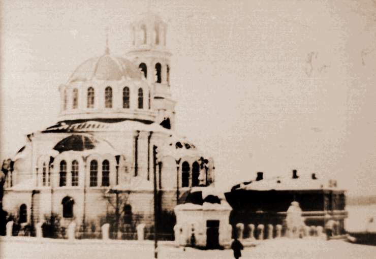 Церковь Смоленской иконы Божией Матери на старой Хлебной площади, Самара (Самара, город, Самарская область). архивная фотография, Фотография приблизительно 1895 года. Источник - сайт 