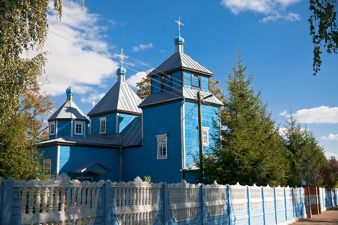 Церковь Параскевы Пятницы, Бережное (Столинский район, Беларусь, Брестская область). фасады