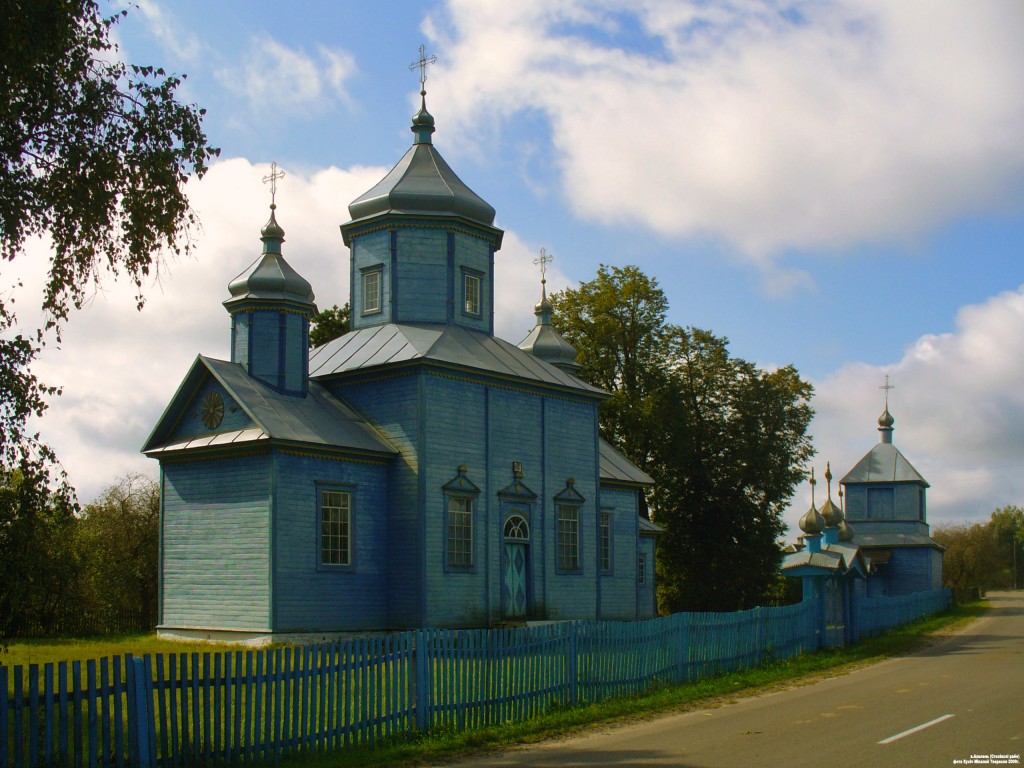 Церковь Успения Пресвятой Богородицы, Ольпень (Столинский район, Беларусь, Брестская область). фасады