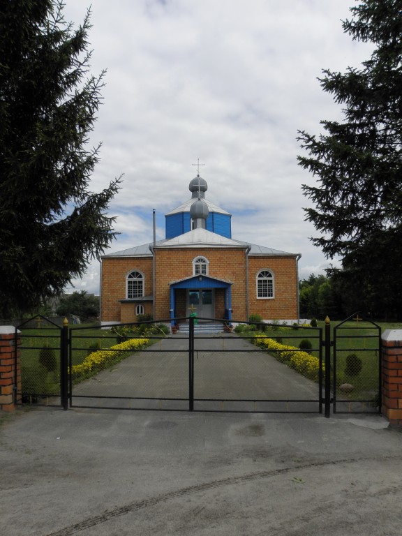 Церковь Параскевы Пятницы, Глинка (Столинский район, Беларусь, Брестская область). общий вид в ландшафте