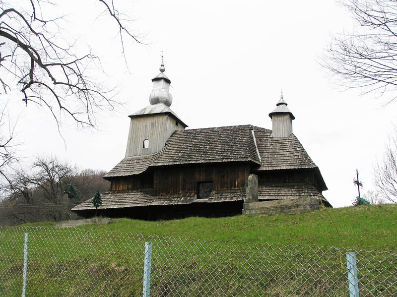 Церковь Василия Великого, Соль (Великоберезнянский район, Украина, Закарпатская область). общий вид в ландшафте