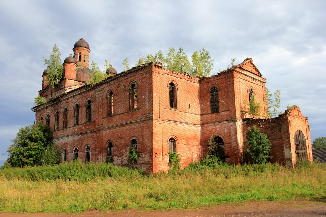 Церковь Николая Чудотворца, Черновское (Шабалинский район, Кировская область). фасады