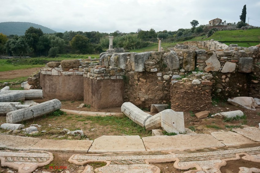 Неизвестная церковь, Мавромати (Пелопоннес (Πελοπόννησος), Греция). фасады