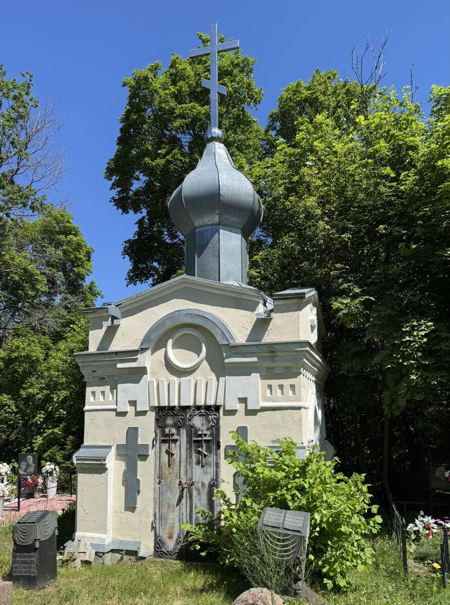 Часовня-усыпальница Рихтеров, Черкасское (Колышлейский район, Пензенская область). фасады, Вид с юго-запада