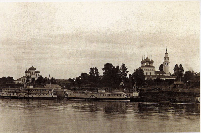 Собор Воскресения Христова, Молога (акватория Рыбинского водохранилища) (Рыбинский район, Ярославская область). архивная фотография, Собор справа. Фото с сайта: http://www.istpravda.ru/artifacts/10370