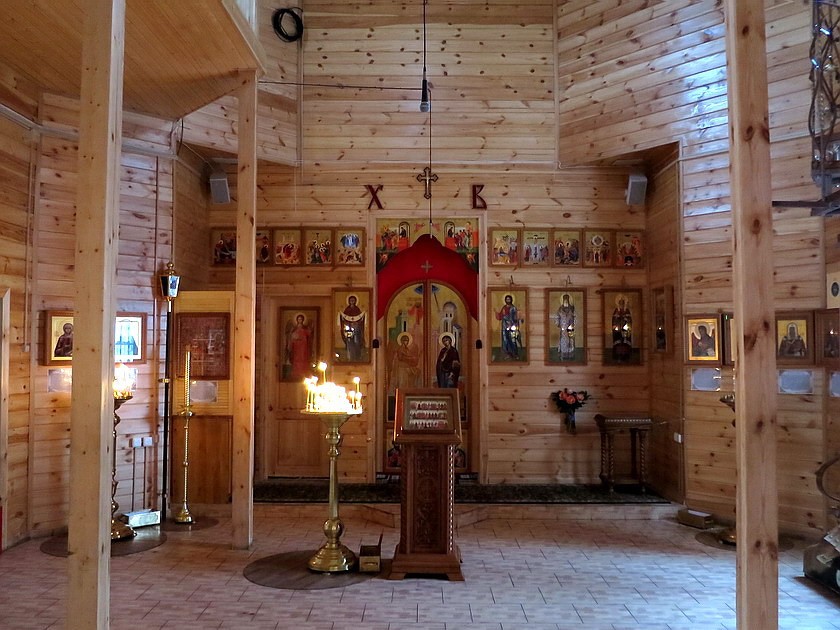Церковь Луки (Войно-Ясенецкого), Зюзино (Юго-Западный административный округ (ЮЗАО), г. Москва). интерьер и убранство