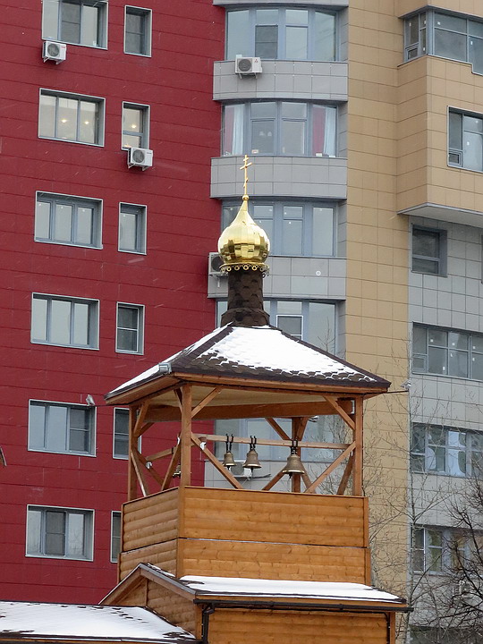 Церковь Луки (Войно-Ясенецкого), Зюзино (Юго-Западный административный округ (ЮЗАО), г. Москва). архитектурные детали, Звонница.