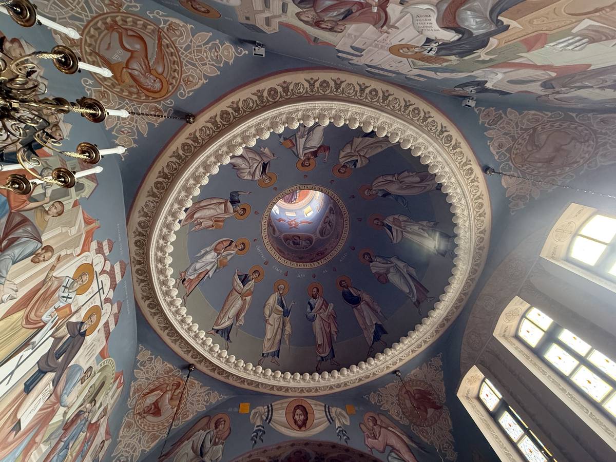 Подкупольное пространство основного объема, интерьер и убранство. Церковь Кирилла Туровского при Соборном доме, Минск (Минск, город, Беларусь, Минская область)