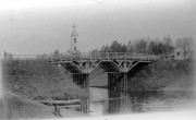 Церковь Вознесения Господня, Вид на Заруцкий мост и церковь. Фото 1900-х г.г.<br>, Молога (акватория Рыбинского водохранилища), Рыбинский район, Ярославская область