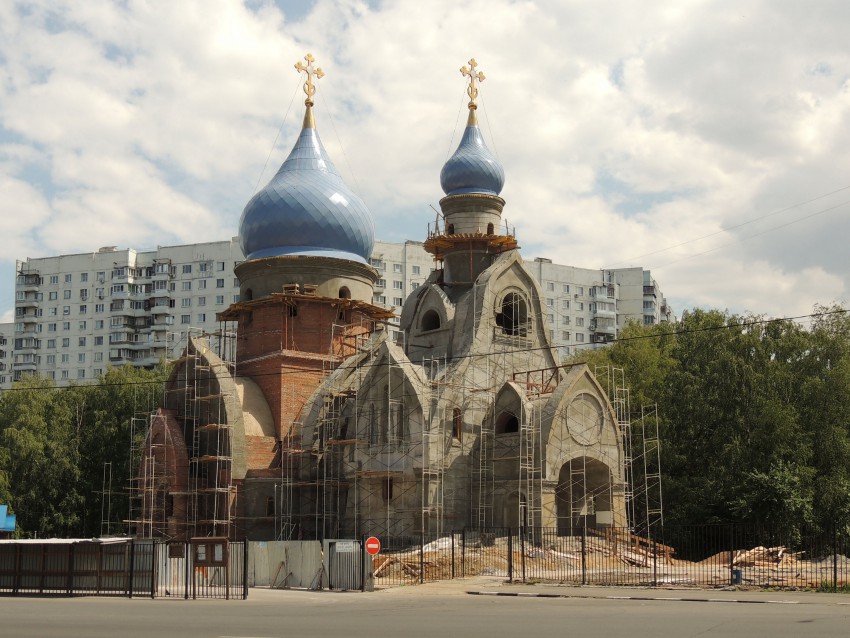 Орехово-Борисово Южное. Церковь Покрова Пресвятой Богородицы в Орехове-Борисове (новая). документальные фотографии