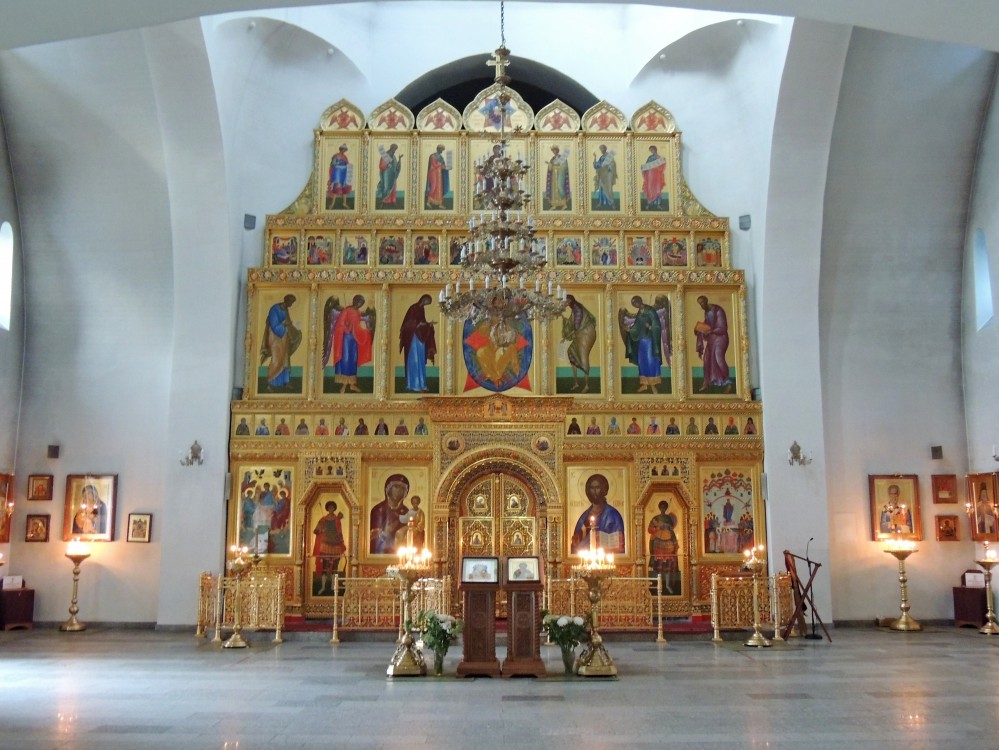Церковь Покрова Пресвятой Богородицы в Орехове-Борисове (новая), Орехово-Борисово Южное (Южный административный округ (ЮАО), г. Москва). интерьер и убранство