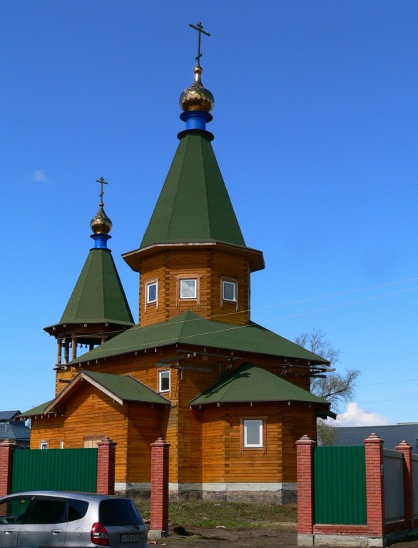 Верх-Тула. Церковь Троицы Живоначальной. общий вид в ландшафте