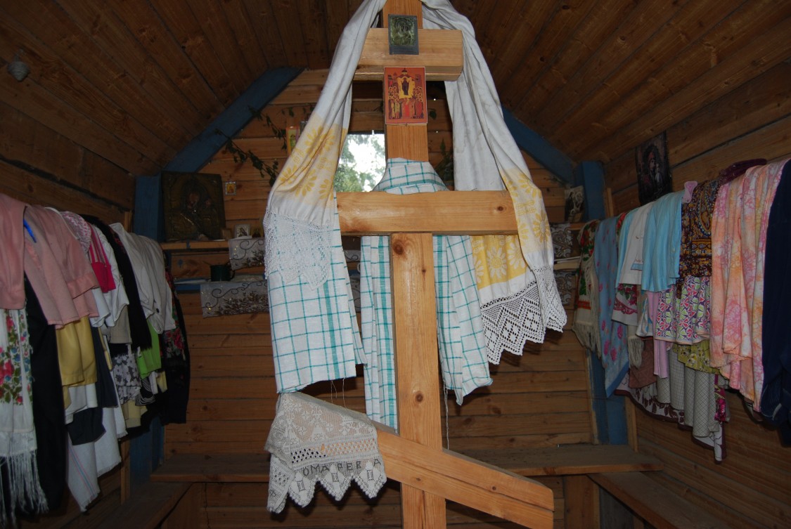Часовня Флора и Лавра, Морщихинская (Лёкшмозеро) (Каргопольский район, Архангельская область). интерьер и убранство, В часовне. Вид от входа