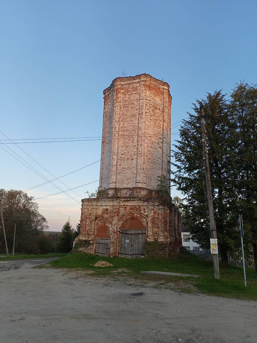 Церковь Троицы Живоначальной, Островское (Островский район, Костромская область). фасады